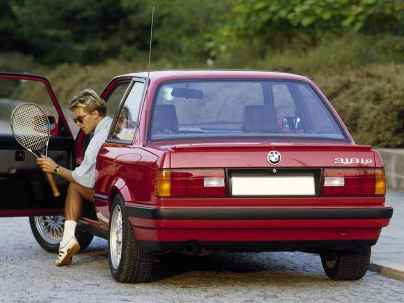 download BMW 318is able workshop manual