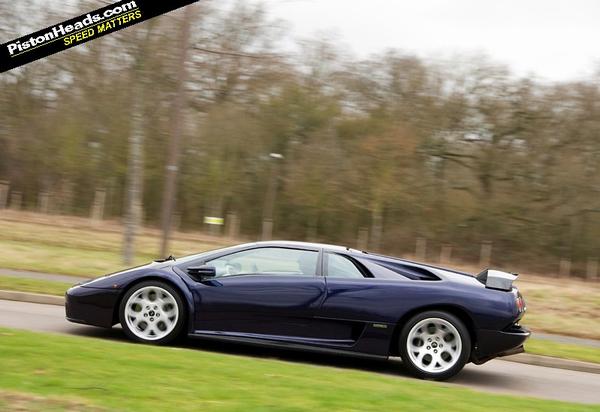 download Lamborghini Diablo VT Diablo 2WD able workshop manual