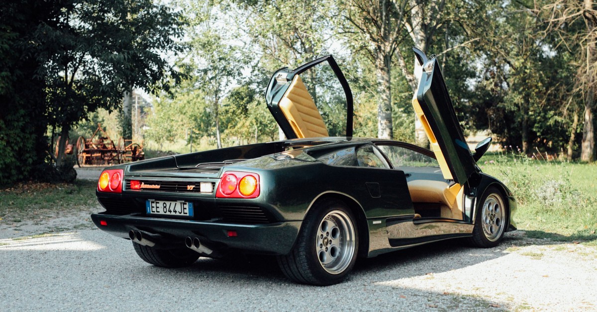 download Lamborghini Diablo VT Diablo 2WD able workshop manual