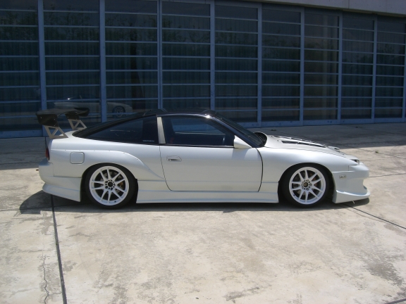 download Nissan 240SX able workshop manual